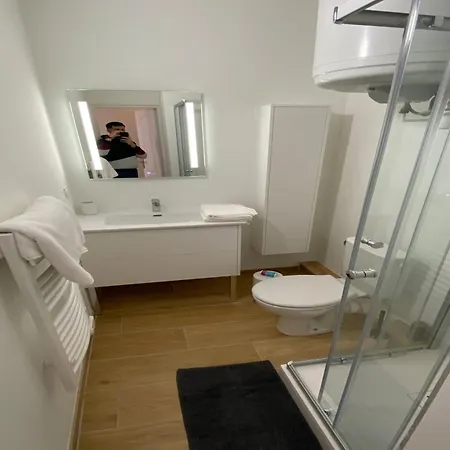 In Toulhouse Apartment *